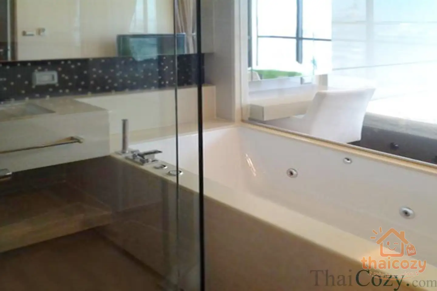คอนโดมิเนียมสูงชั้น 29 ให้เช่า photo 2